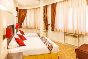 Morvarid Triple Room