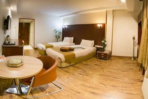 Piroozi Twin Room