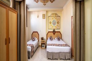 Safavi Triple Room