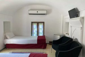 Kourosh Twin Room
