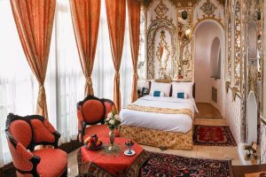 Qasr Monshi Mirror Room