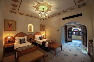 Miras Khosh Neshin Twin Room
