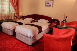 U Jahangardi Twin Room