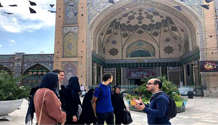 Iran Travel Etiquette: Essential Cultural Norms You Need To Know